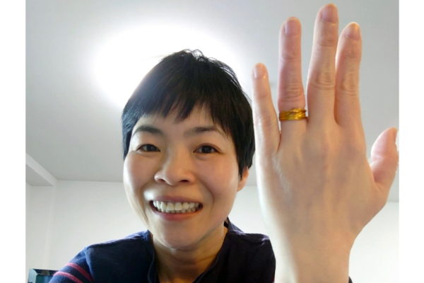 山田花子 輪ゴムの指輪で結婚11周年を報告 本物は ゴミ箱に捨てました 芸能エンタメちゃんねる